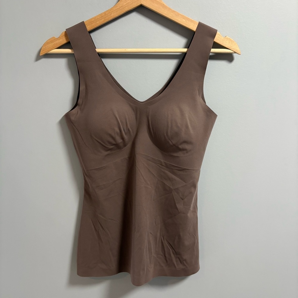 Knix Tank